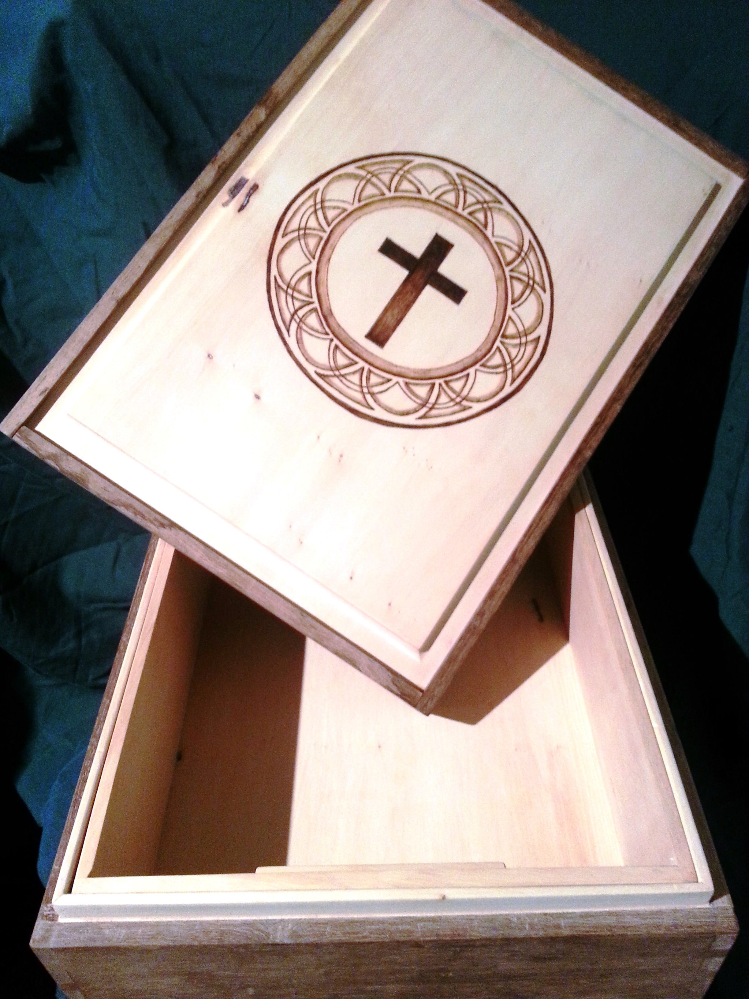 Burning on Huon Pine and New Guniea Rosewood Box